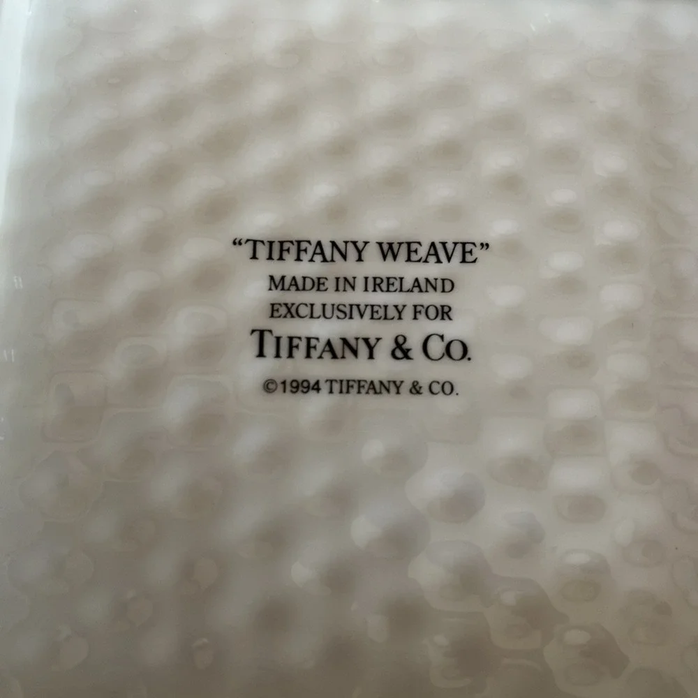 TIFFANY &‎ CO TIFFANY WEAVE BASKETWEAVE WHITE PORCELAIN Bowl Dish Square 7.5